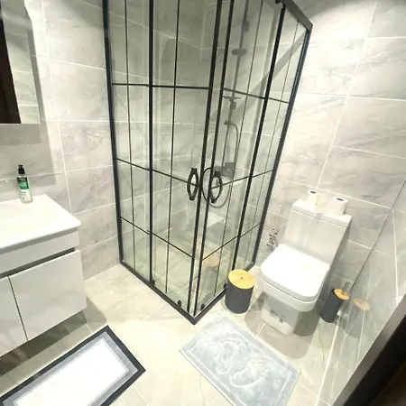 Double With A Big Balcony And View 51 شقة